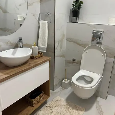 Centar Ns Apartament *